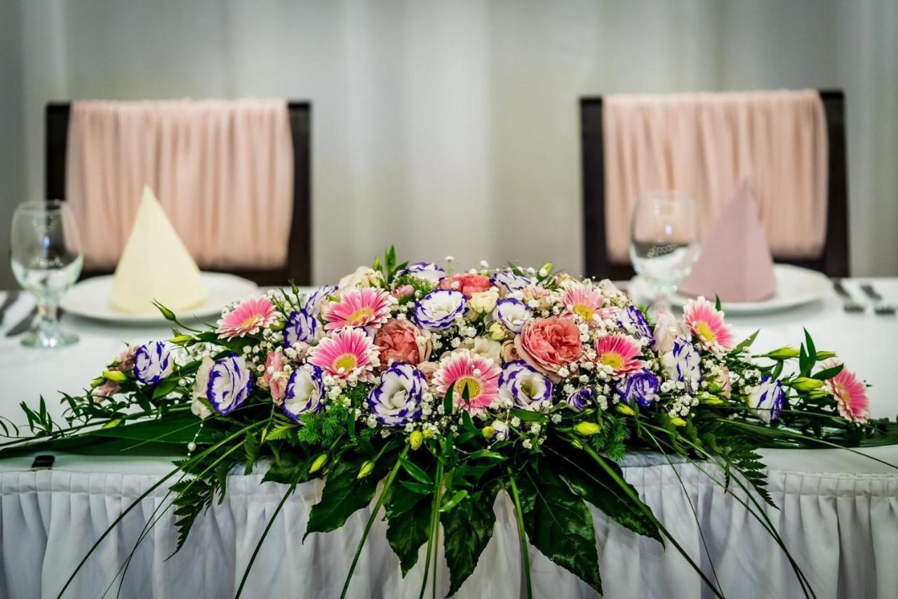 Liza Aqua & Conference Hotel Lajosmizse Zewnętrze zdjęcie